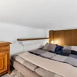 Apartment Charming Loft Near Metro & Old Town *